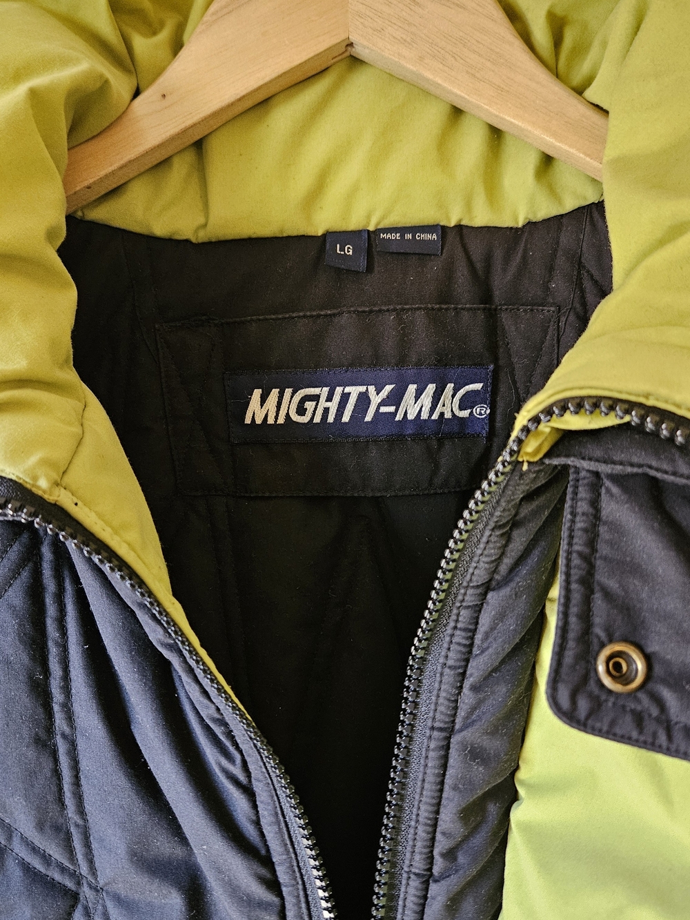 VINTAGE 90's MIGHTY- MAC DOWN FILLED PUFFER/ BOMBER JACKET